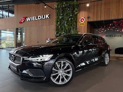 Volvo V60 - 2.0 T8 Recharge AWD R-Design Panorama schuif trekhaak elektrisch