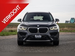 BMW X1 - xDrive25e Executive CAMERA / CARPLAY / HEAD UP DISPLAY / LEDER / LED / CRUISE CONTROLE / S