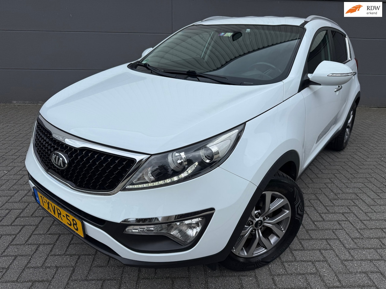 Kia Sportage - 1.6 GDI BusinessLine*CRUISE*NAVI*CAMERA*VELGEN*APK*NAP*Elkt-ramen - AutoWereld.nl