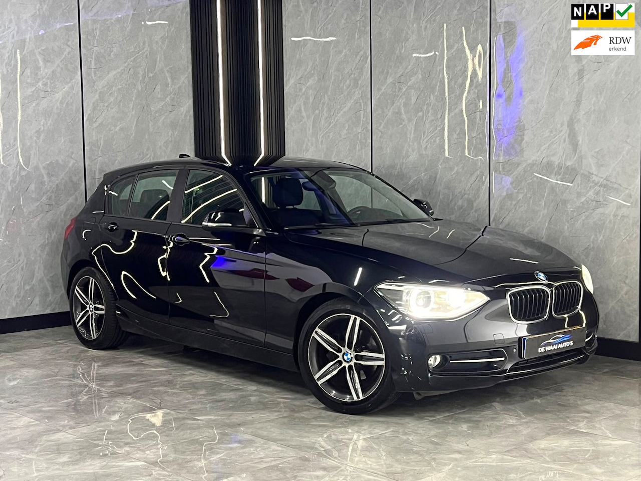 BMW 1-serie - 114i EDE Business+ |2e Eignr|Harman/Kardon|Stoelverw|Navi|Leer|Cruise|Led|Boekjes - AutoWereld.nl