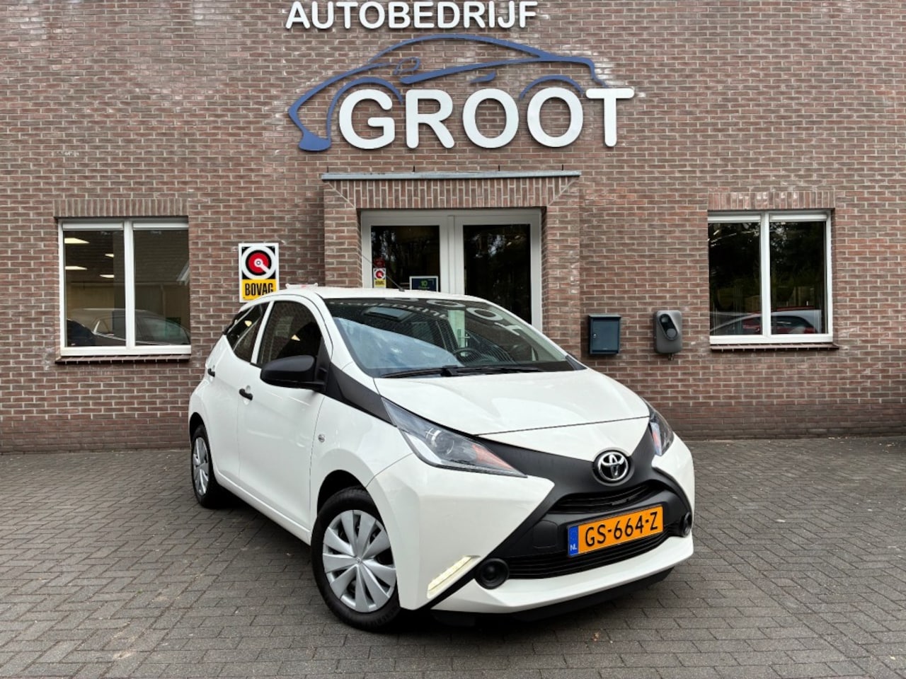 Toyota Aygo - 1.0 VVT-i x-now 1.0 VVT-I X-NOW - AutoWereld.nl