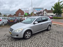 Kia Cee'd Sporty Wagon - 1.4 X-tra