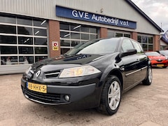 Renault Mégane - Megane 1.6-16V BUSINESS L. NAP LOGISCH