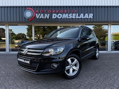 Volkswagen Tiguan - 2.0 TSI Sport Style 4motion R-line Edition - Automaat Trekhaak Pano Cruise