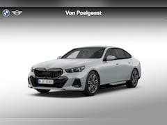 BMW 5-serie - Sedan 530e M Sport Pro Edition | M Sportpakket Pro | Innovation Pack | Travel Pack | Comfo