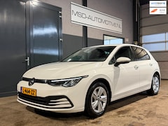 Volkswagen Golf - 1.5 TSI LED|Trekhaak|Stuur + Stoelverw.|DAB|ADAPT Cruise