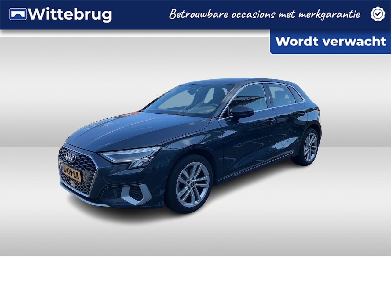 Audi A3 Sportback - 30 TFSI Business edition / Parkeersensoren Achter / LED / Audi Smartphone Interface / Crui - AutoWereld.nl