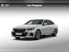 BMW 5-serie - Sedan 530e M Sport Pro Edition | M Sportpakket Pro | Innovation Pack | Travel Pack | Comfo