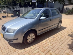 Skoda Fabia - 1.4 Benzine - APK 04-2027 - Airco - rijdt goed