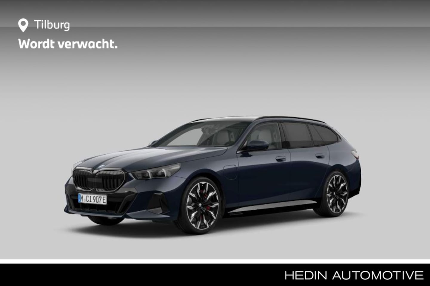 BMW 5-serie Touring - 550e xDrive M Sport Pro Pakket | Bowers & Wilkins Surround Sound System | Glazen panoramad - AutoWereld.nl