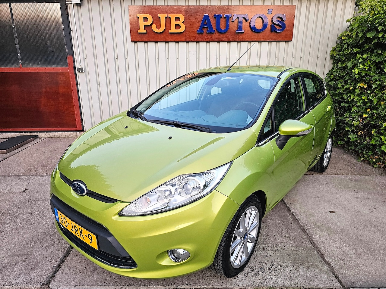 Ford Fiesta - 1.25 Titanium 5-Deurs! Cruise control! - AutoWereld.nl