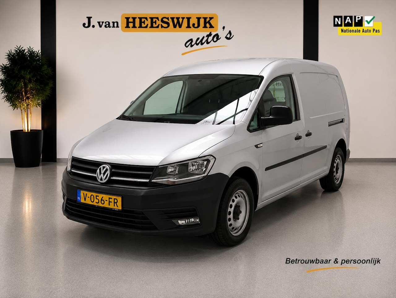 Volkswagen Caddy Maxi - 2.0 TDI L2H1 BMT Highline Airco / Navigatie / Dubbel Schuifdeur/ Pdc - AutoWereld.nl
