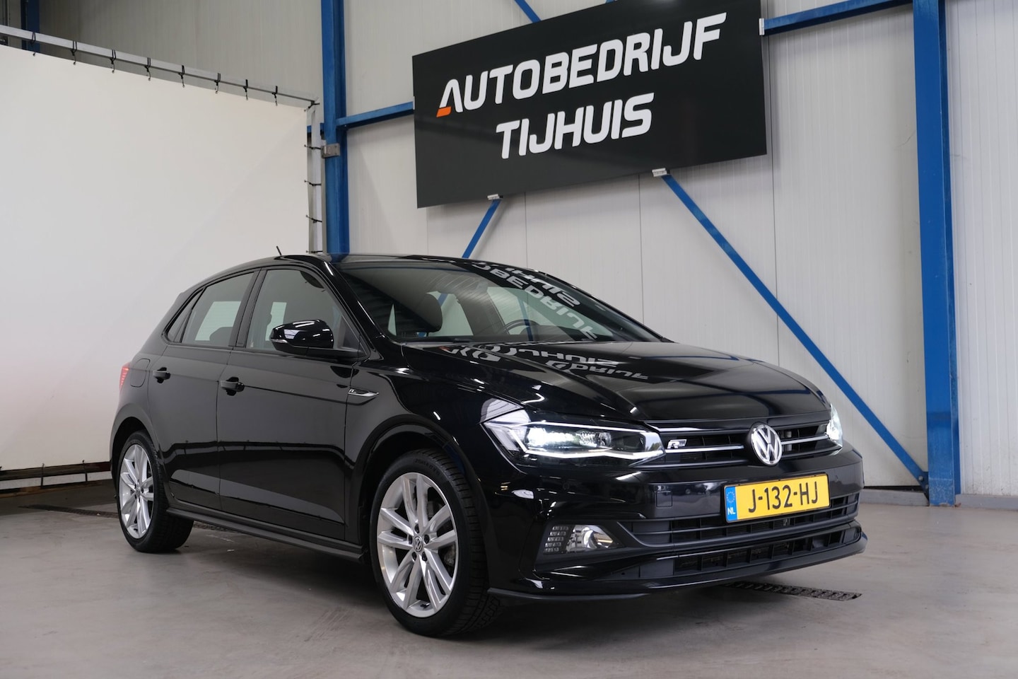 Volkswagen Polo - 1.0 TSI Highline R-Line Automaat - N.A.P. Airco, Cruise, PDC, Carplay. - AutoWereld.nl