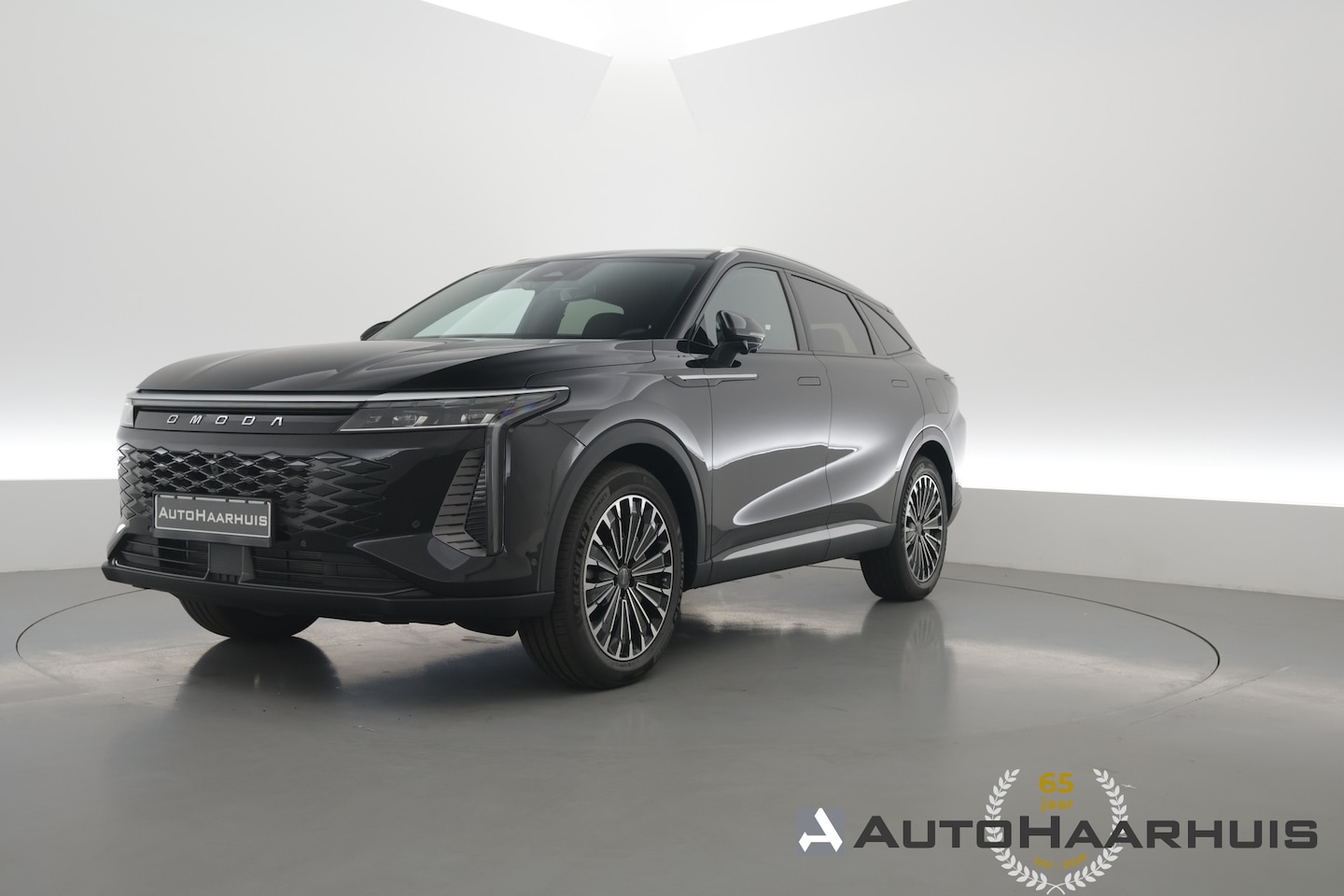 Omoda 9 - 1.5T-GDi SHS-P Premium 5p 538pk! | Pano | HUD | 360cam | Stoelventi. | Massage | Sony Audi - AutoWereld.nl
