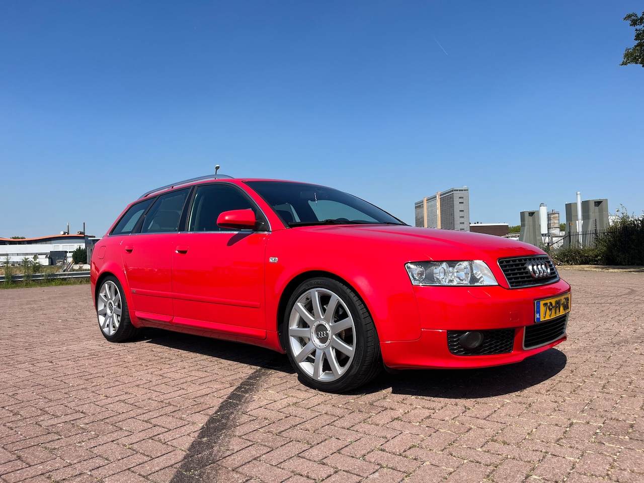 Audi A4 Avant - 1.8 Turbo Pro Line S-Line Misano Rood - AutoWereld.nl