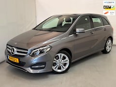 Mercedes-Benz B-klasse - 180 Ambition / NL-auto / 2e eig. / Automaat