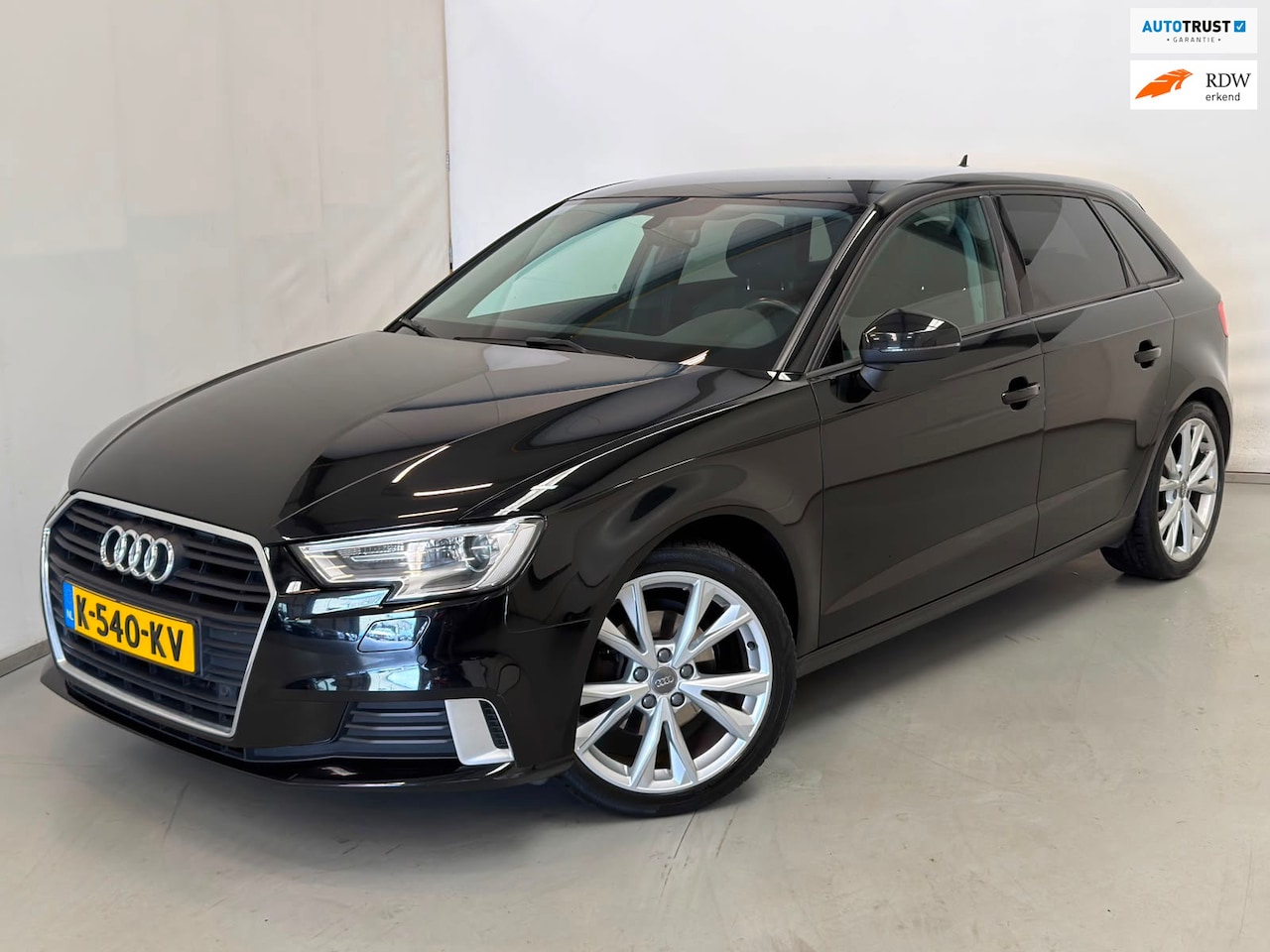 Audi A3 Sportback - 1.5 TFSI CoD Design Pro Line Plus / Automaat / Stoelverw. - AutoWereld.nl