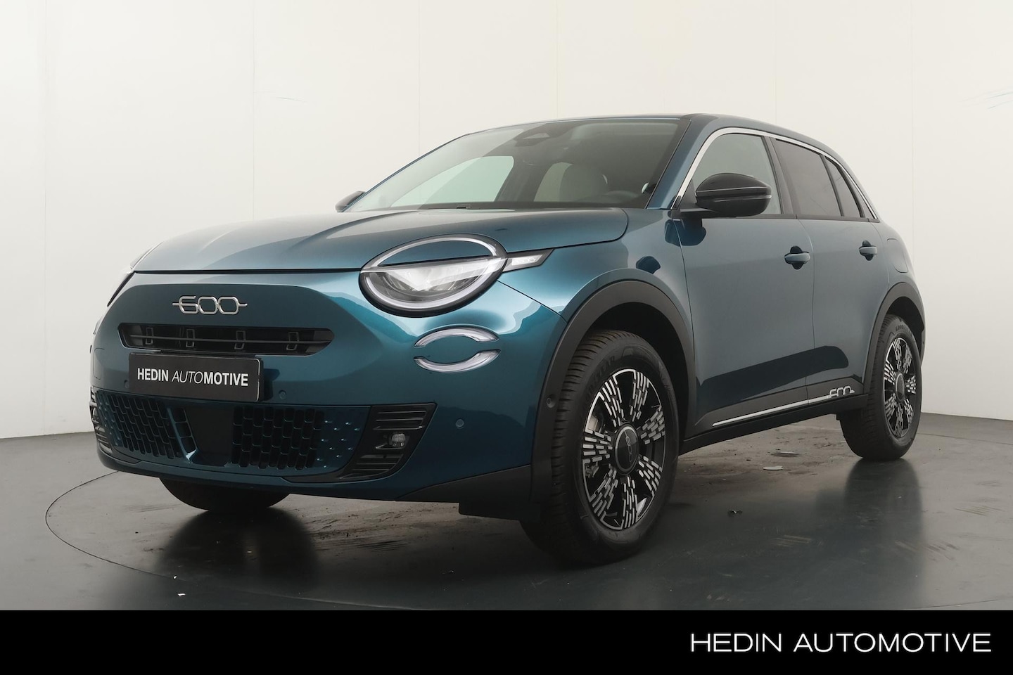 Fiat 600 - 1.2 Hybrid La Prima | All Season Banden | Pack Winter | Pack Dolce Vita | 18" LM Velgen | - AutoWereld.nl