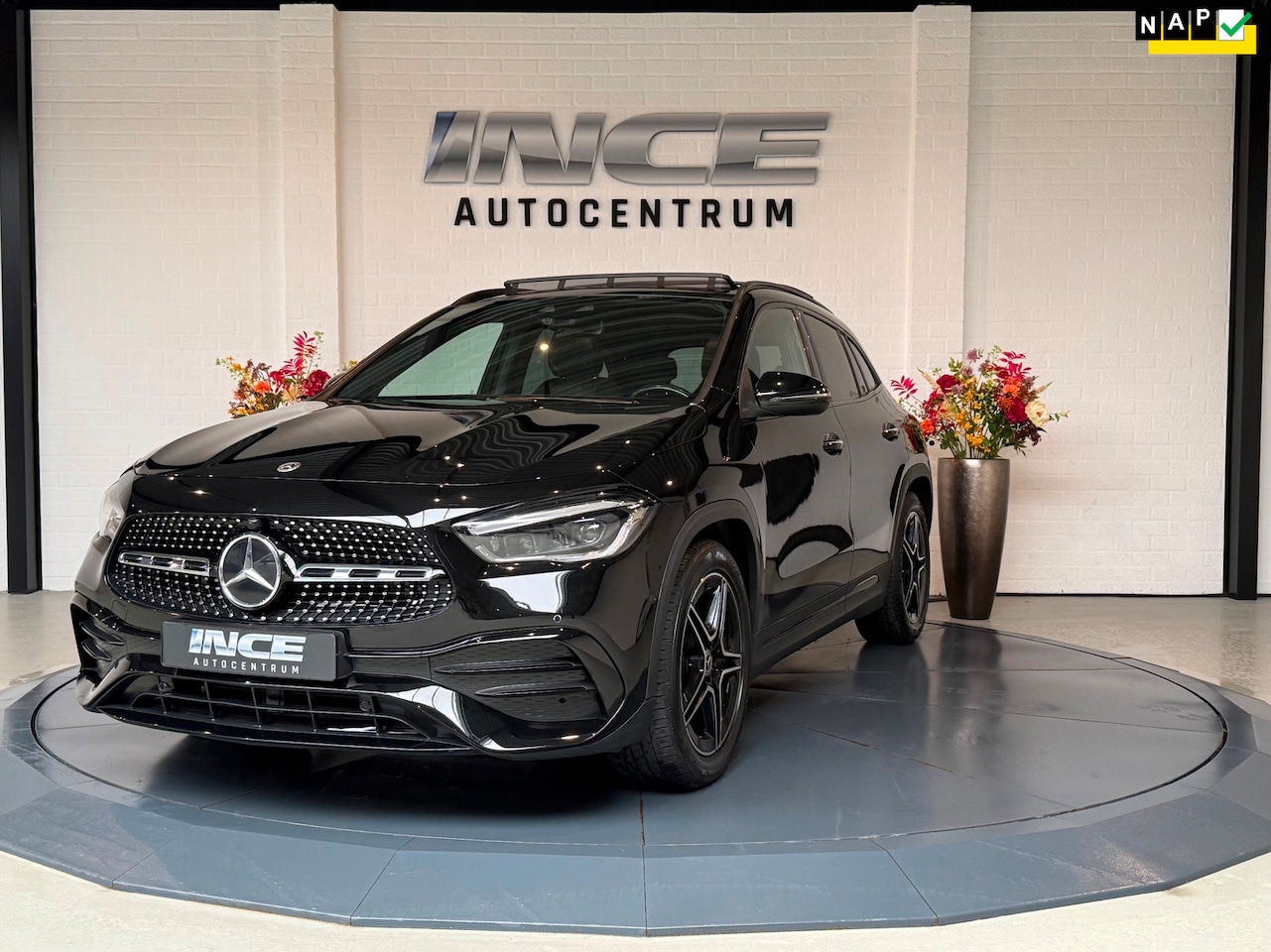Mercedes-Benz GLA-Klasse - 200 Business Solution AMG | Pano | ACC | Camera - AutoWereld.nl