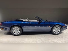 Jaguar XK8 - 4.0 V8 Convertible