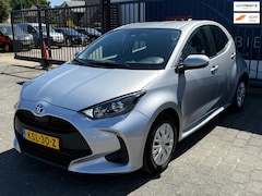 Toyota Yaris - 1.5 Hybrid 115 Business / AIRCO / APPLE CARPLAY / CAMERA / ADAPTIVE CRUISE CONTROL