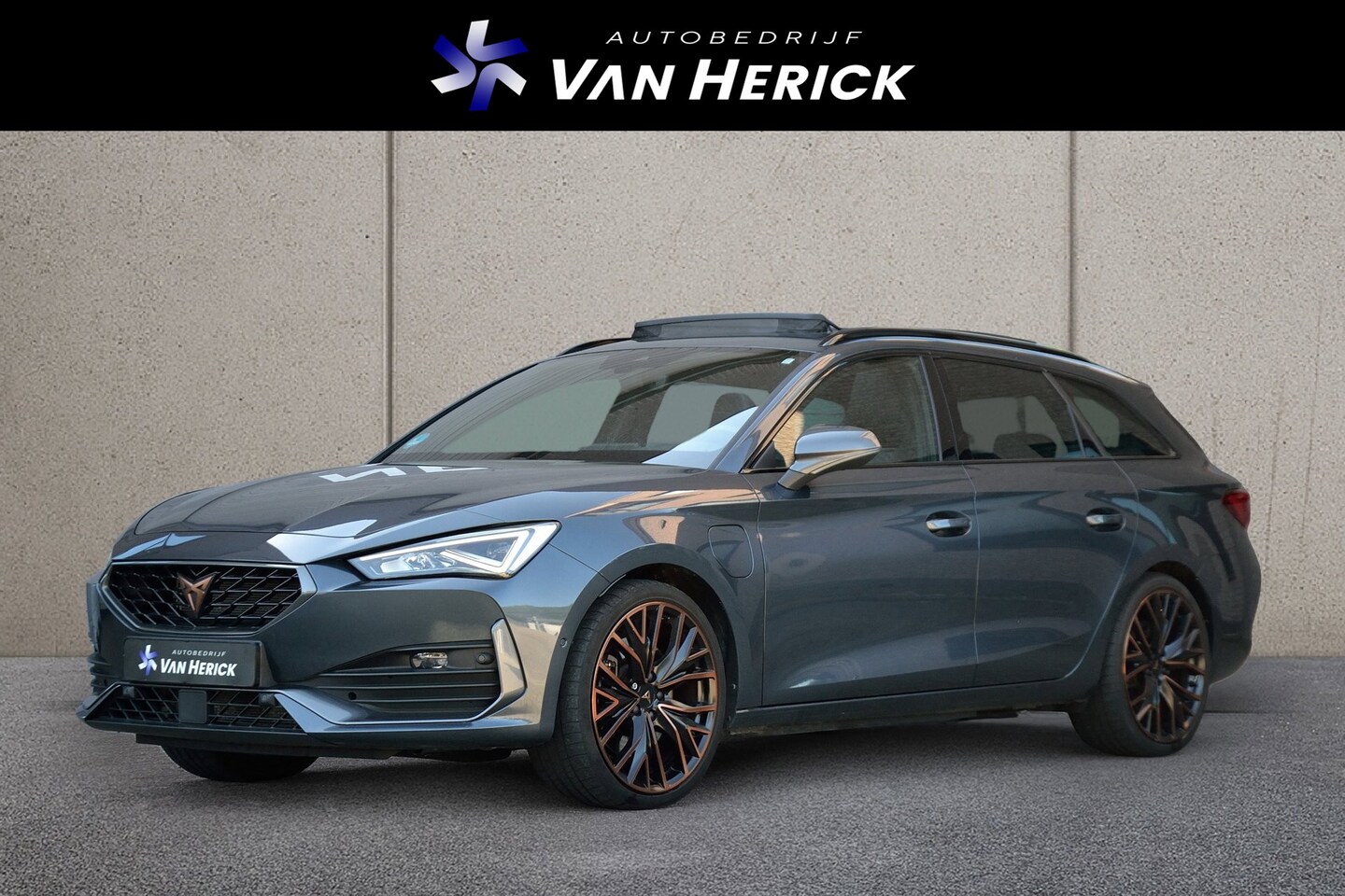 CUPRA Leon Sportstourer - 1.4 e-Hybrid 245PK VZ Copper Edition - AutoWereld.nl