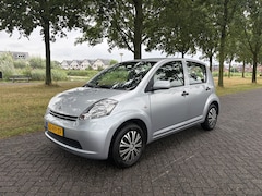 Daihatsu Sirion 2 - 1.3-16V Comfort