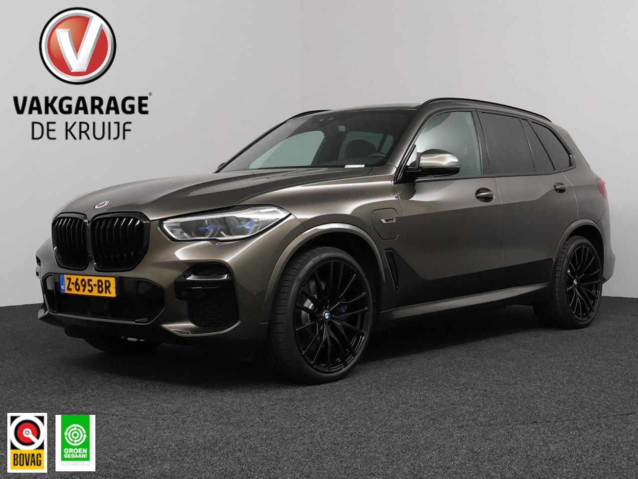 BMW X5 - xDrive45e High Executive M-sport | Pano | Trekhaak | Comfortstoelen | Laser Light! - AutoWereld.nl
