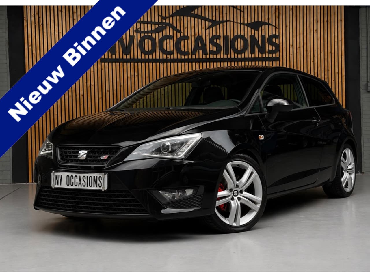 SEAT Ibiza SC - 1.4 TSI Cupra 180PK/AUTOMAAT/XENON/PDC/CRUISE/SPORTIEF! - AutoWereld.nl