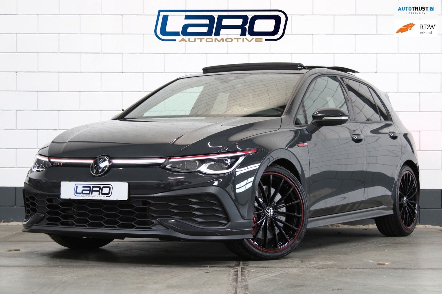 Volkswagen Golf - 2.0 TSI GTI Clubsport | AKRA Pano Camera IQ.Lights Sfeer CarPlay ACC - AutoWereld.nl