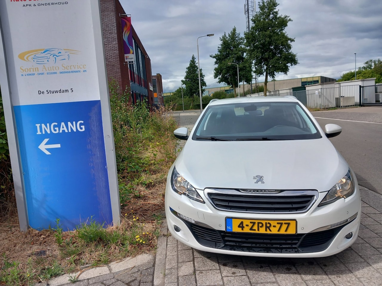 Peugeot 308 SW - 1.2 e-THP Active 1.2 e-THP Active, Apk, Nap, Zeer goed rijdend, Inruil mogelijk. - AutoWereld.nl