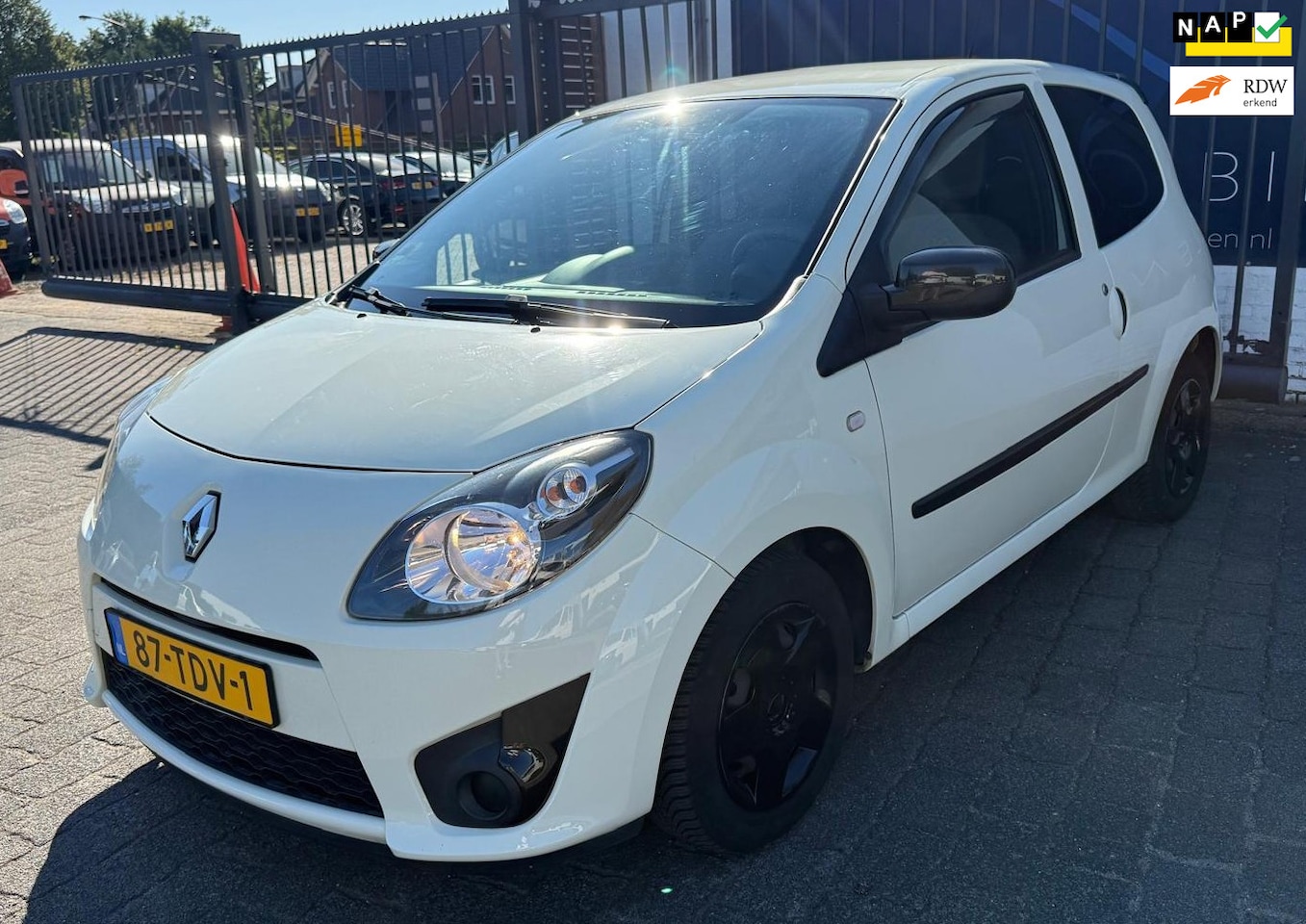 Renault Twingo - 1.2-16V Collection / AIRCO / LM VELGEN / NAP!! - AutoWereld.nl