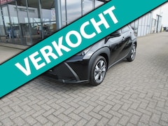 Toyota Aygo X - Hybrid 115 pulse, 17 inch, car play, climate controle, etc