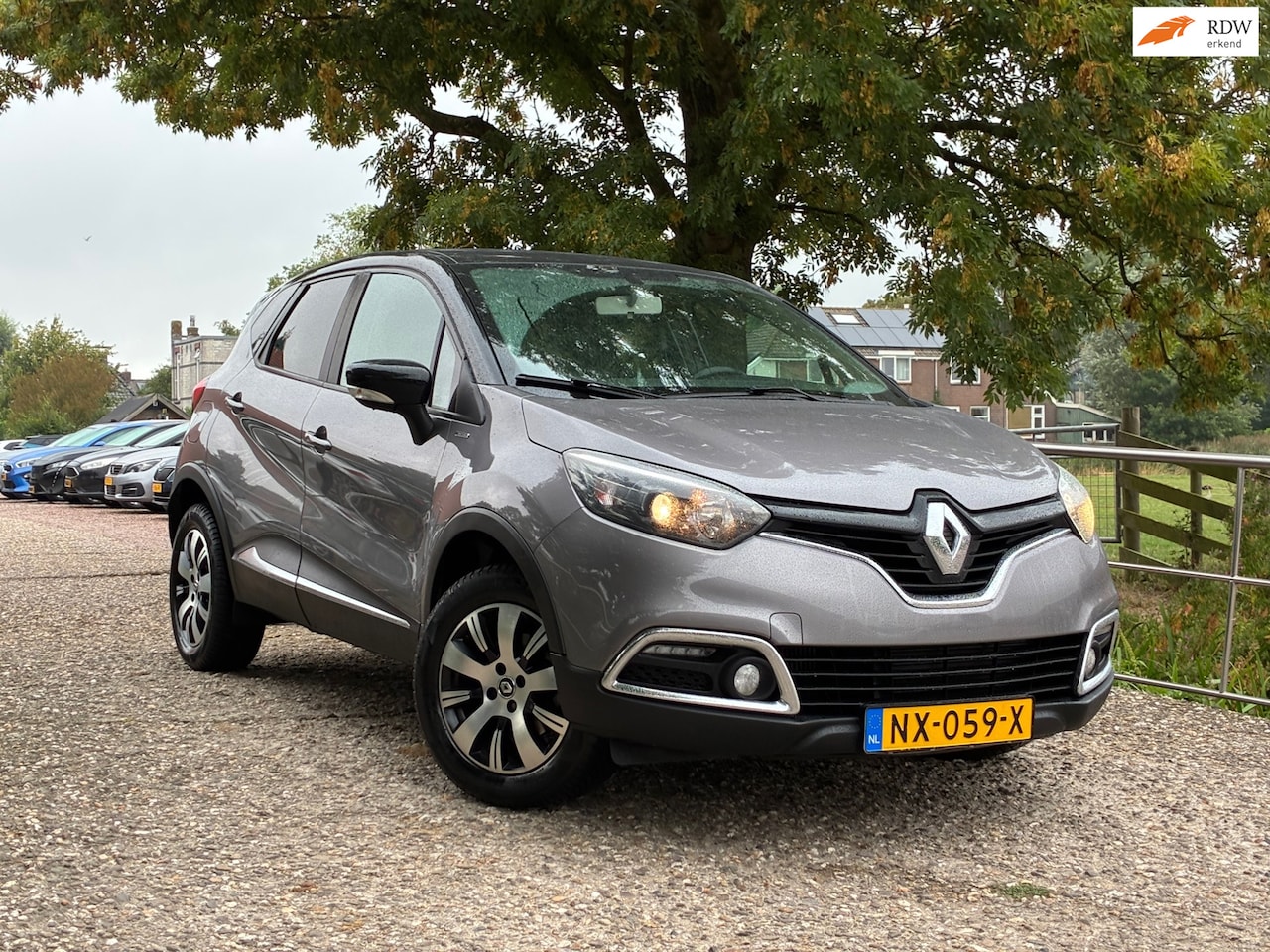 Renault Captur - 1.2 TCe Limited | Automaat + Cruise + Airco nu € 9.975,-!!! - AutoWereld.nl