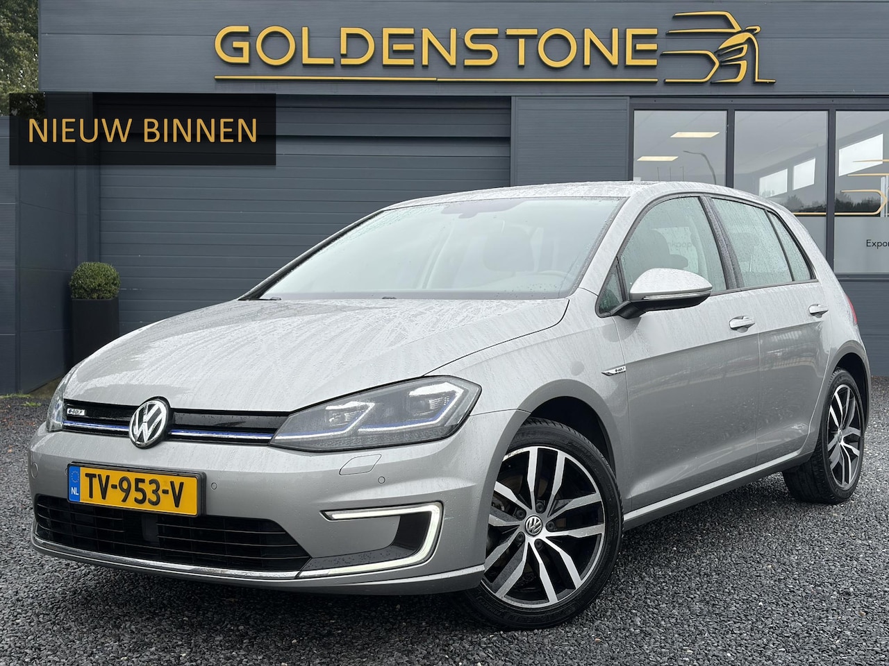 Volkswagen e-Golf - e-Golf SOH 88.21% l 2e Eigenaar l Carplay l Navi l Stoelverw l Clima l Cruise l Lmv l Pdc - AutoWereld.nl