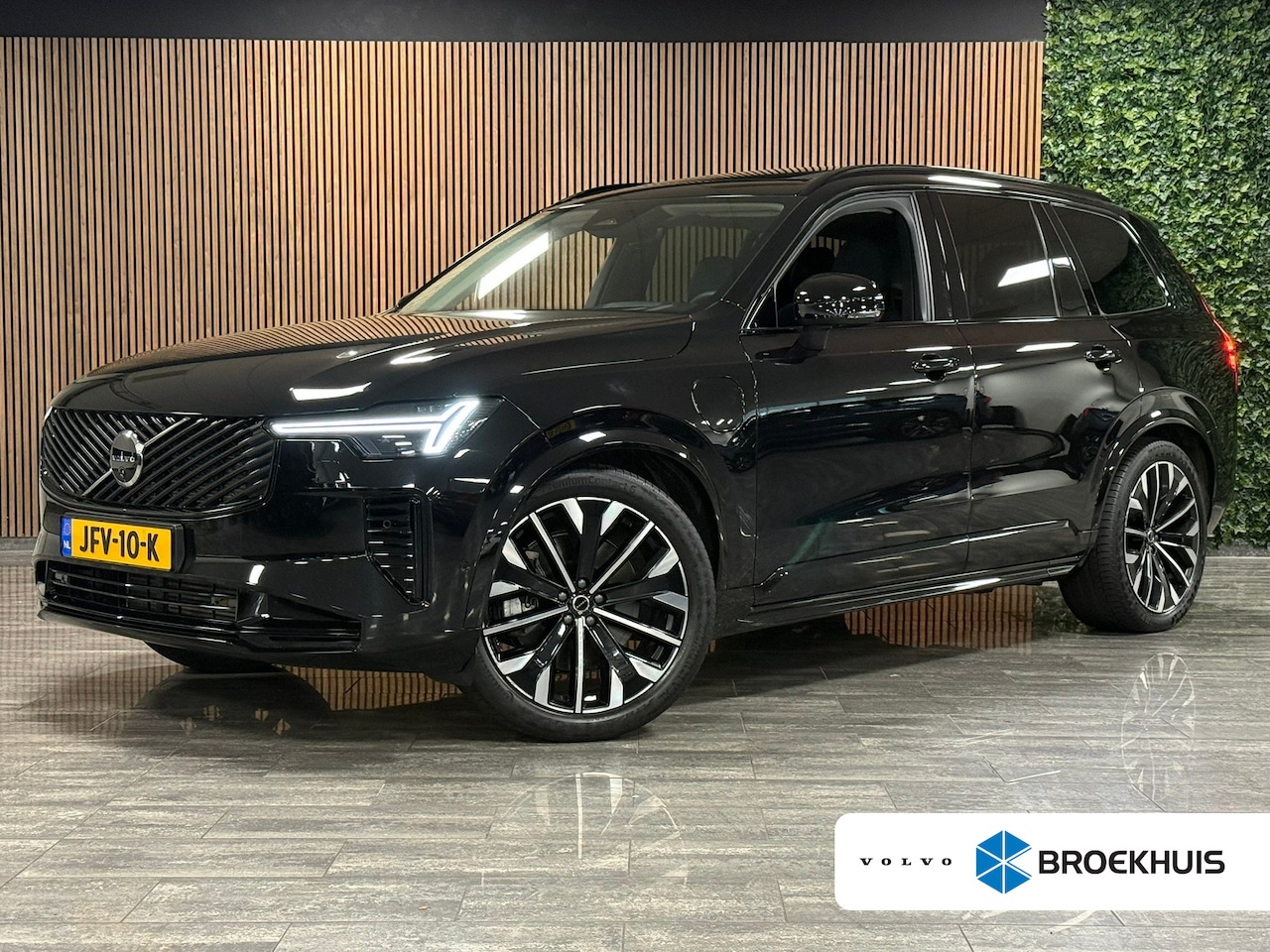 Volvo XC90 - T8 AWD Recharge Ultra Dark | Facelift | Luchtvering | Trekhaak | 360 Camera | Head-Up Disp - AutoWereld.nl
