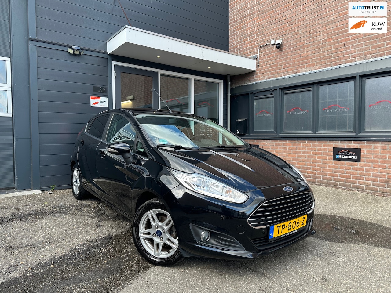 Ford Fiesta - 1.0 EcoBoost Titanium|Pdc|Leder|Stoelv.warming - AutoWereld.nl