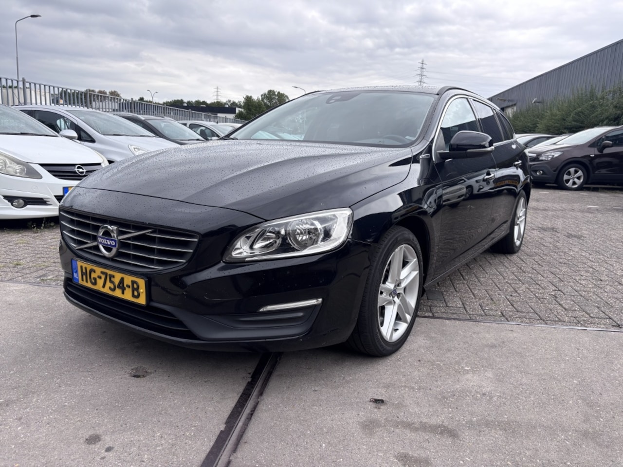 Volvo V60 - 2.4 D6 Tw.En. Mom.AUTOMAAT! - AutoWereld.nl