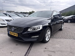 Volvo V60 - 2.4 D6 Tw.En. Mom.AUTOMAAT