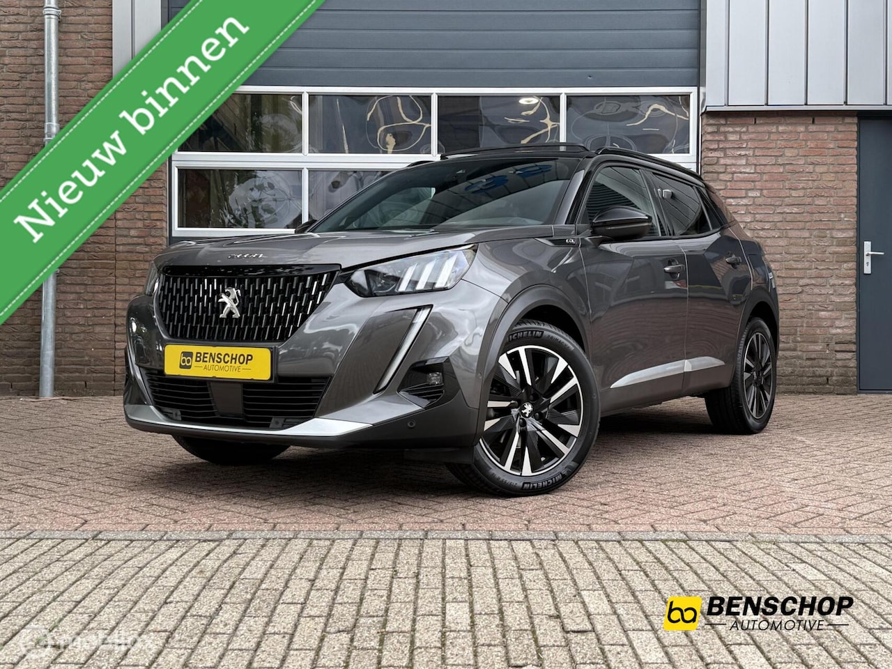 Peugeot 2008 - 1.2 PureTech GT Pack Panodak Virtual Navi Carplay Camera Leer Massage Elek stoelen - AutoWereld.nl