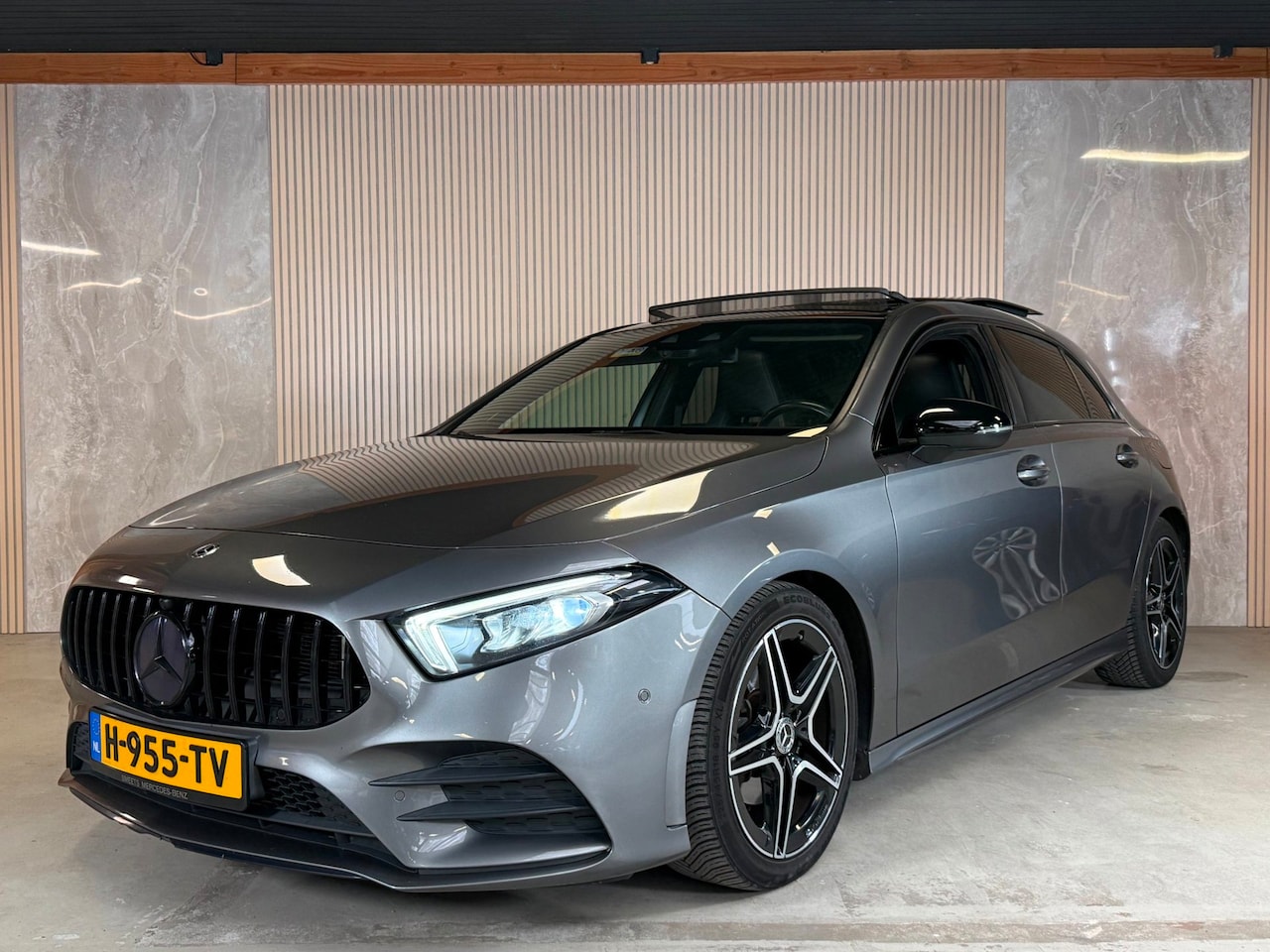 Mercedes-Benz A-klasse - 200 Business Solution AMG Pano Sfeer Camera - AutoWereld.nl
