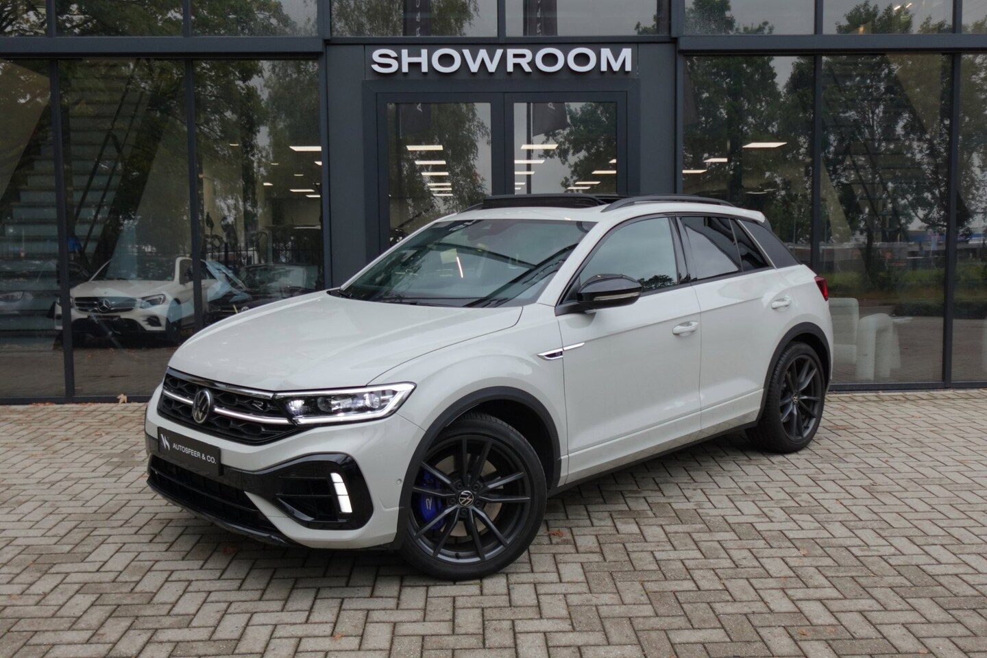 Volkswagen T-Roc - 2.0 TSI 4Motion R PANO AKRA CAM VOL - AutoWereld.nl