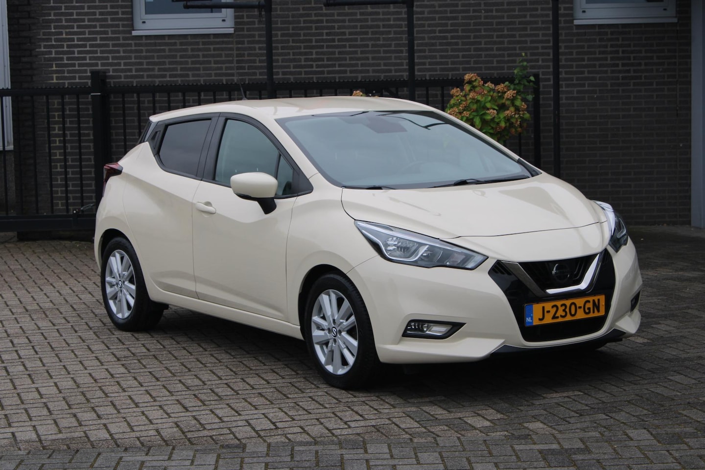 Nissan Micra - 1.0 IG-T N-Connecta AppleAndroid/Pdc/Cruise Incl Garantie!! - AutoWereld.nl