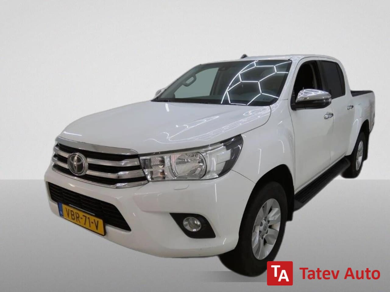 Toyota HiLux - 2.4 D-4D AUTOMAAT 4WD 4x4 Double Cab - AutoWereld.nl