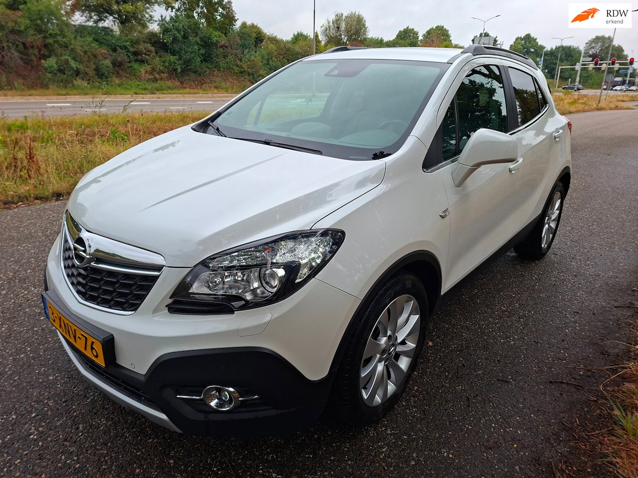 Opel Mokka - 1.4 T Cosmo Full option open dak trekhaak enzv. - AutoWereld.nl