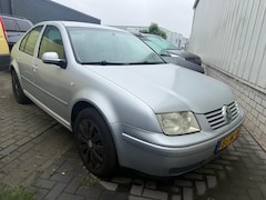 Volkswagen Bora - 1.6 Comfortline