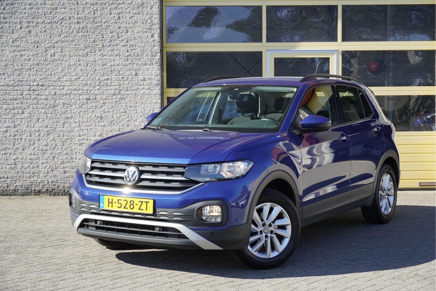 Volkswagen T-Cross - 1.0 TSI Life Business BJ2020 Lmv 16" | Led | Pdc | App-Connect | Navi | Climate control | - AutoWereld.nl