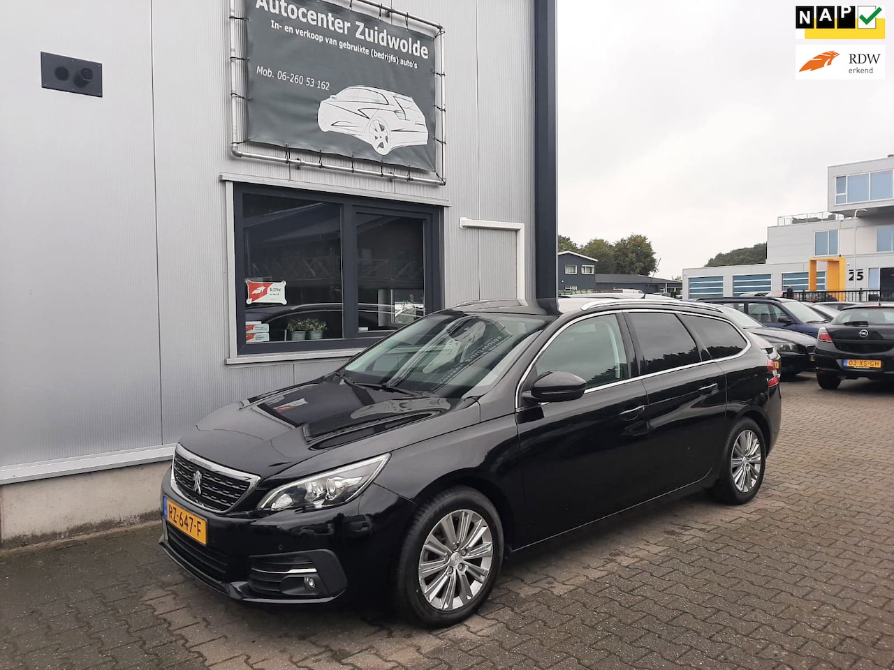 Peugeot 308 SW - 1.2 PureTech Blue Lease Premium automaat - AutoWereld.nl