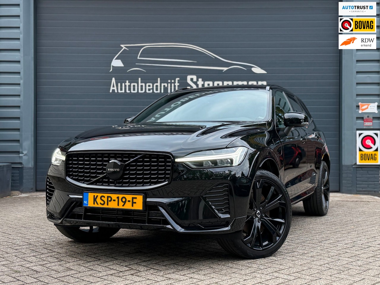 Volvo XC60 - 2.0 T6 Plug-in hybrid AWD Ultimate Black Edition - AutoWereld.nl