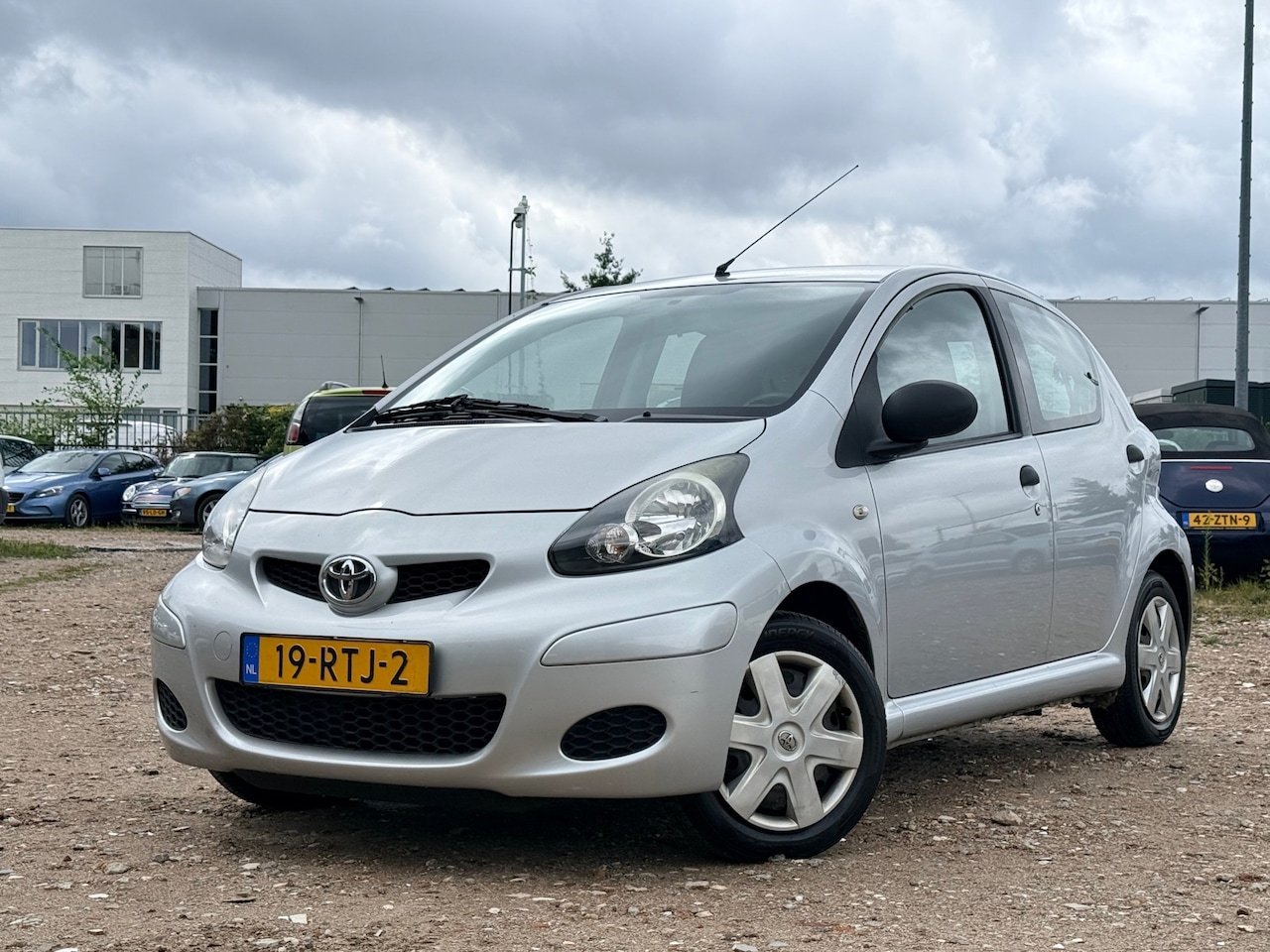 Toyota Aygo - 1.0-12V Access/ LAAG KM - AutoWereld.nl